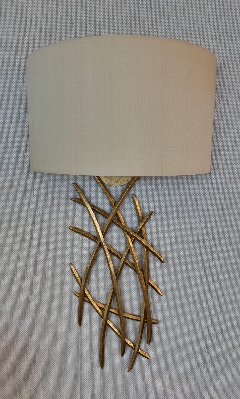 Mehr über den Artikel erfahren Wandleuchte