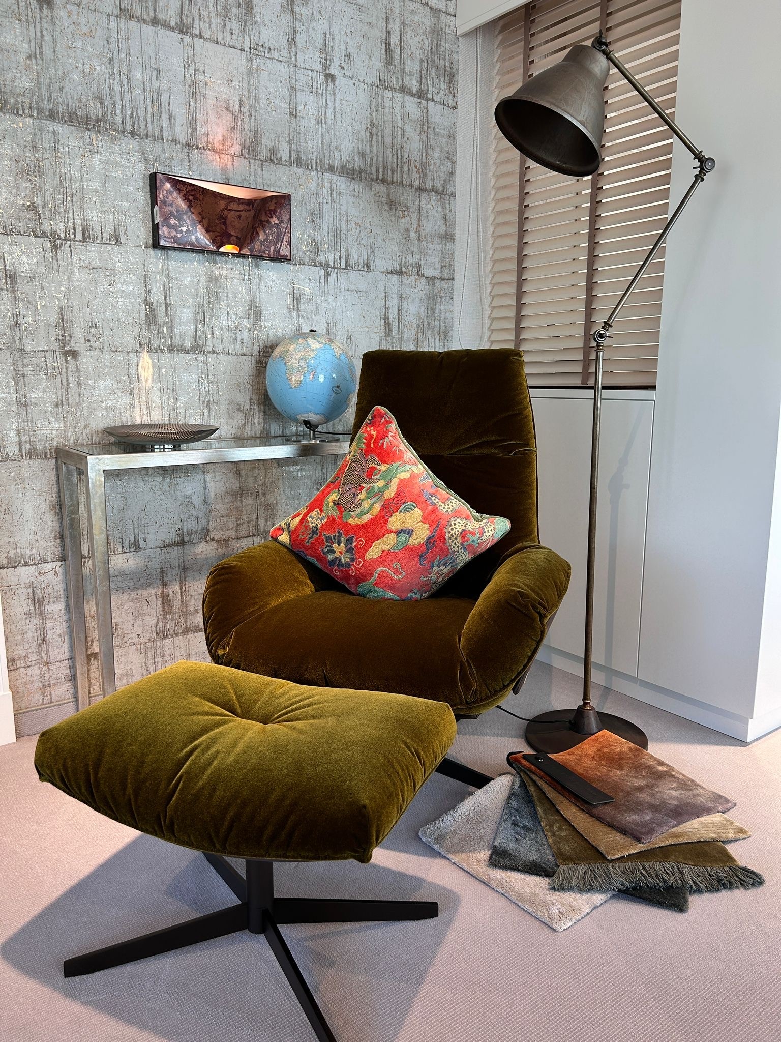 Mehr über den Artikel erfahren Funktionssessel mit Hocker