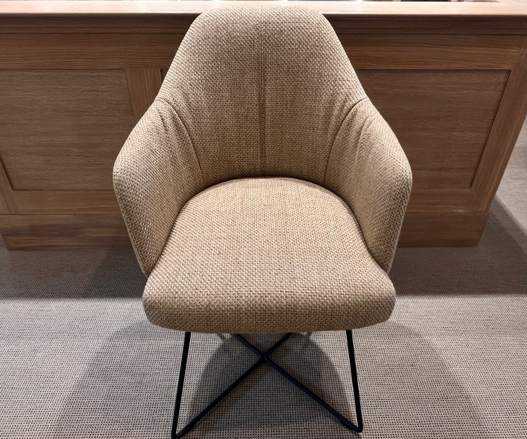 Mehr über den Artikel erfahren Flow Dining Stuhl